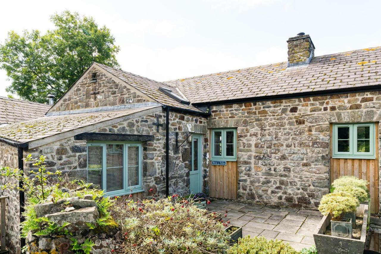 Cwm Connell Coastal Cottages Moylgrove Buitenkant foto