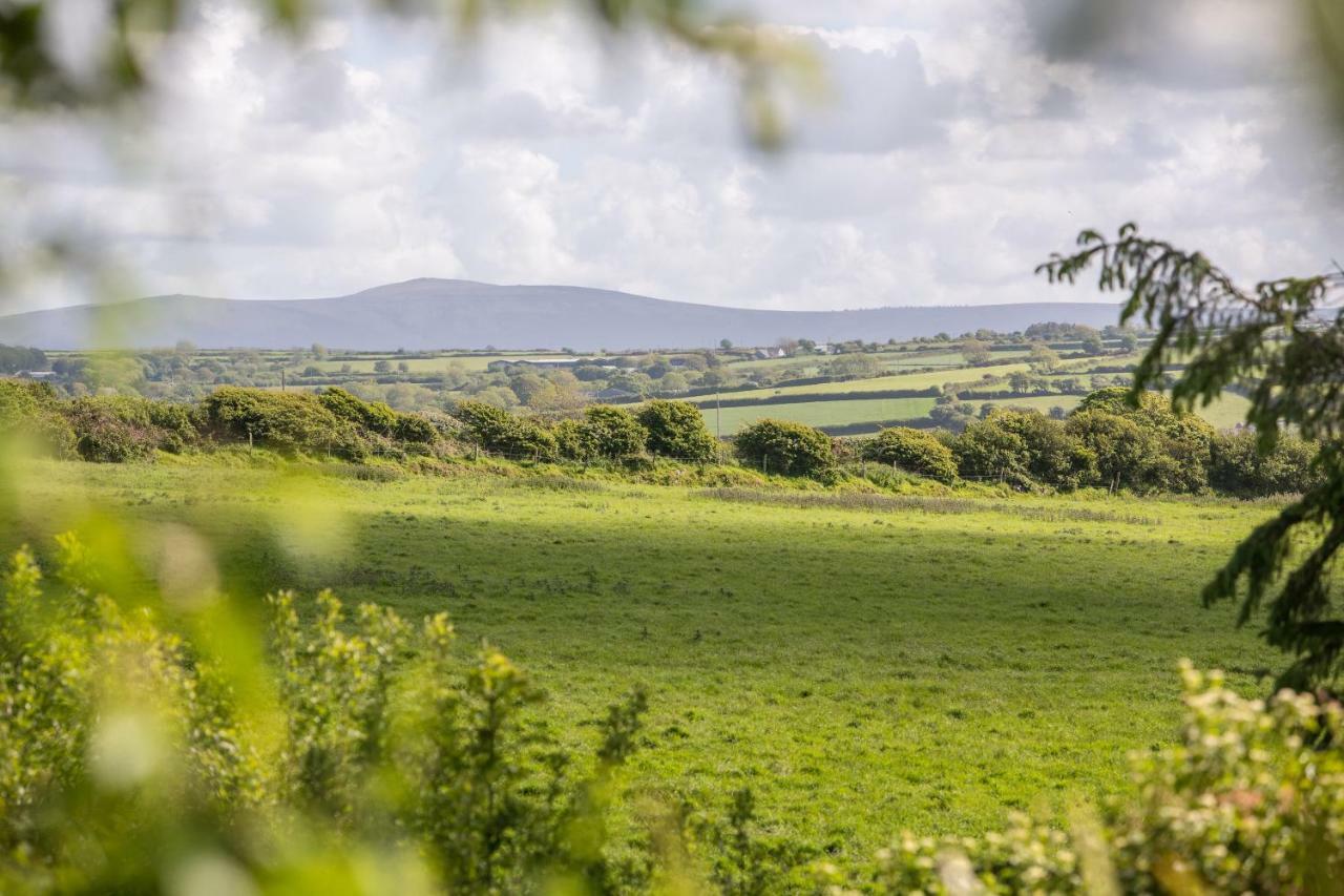 Cwm Connell Coastal Cottages Moylgrove Buitenkant foto